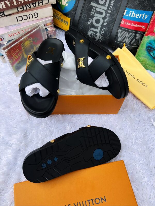 Louis Vuitton slippers