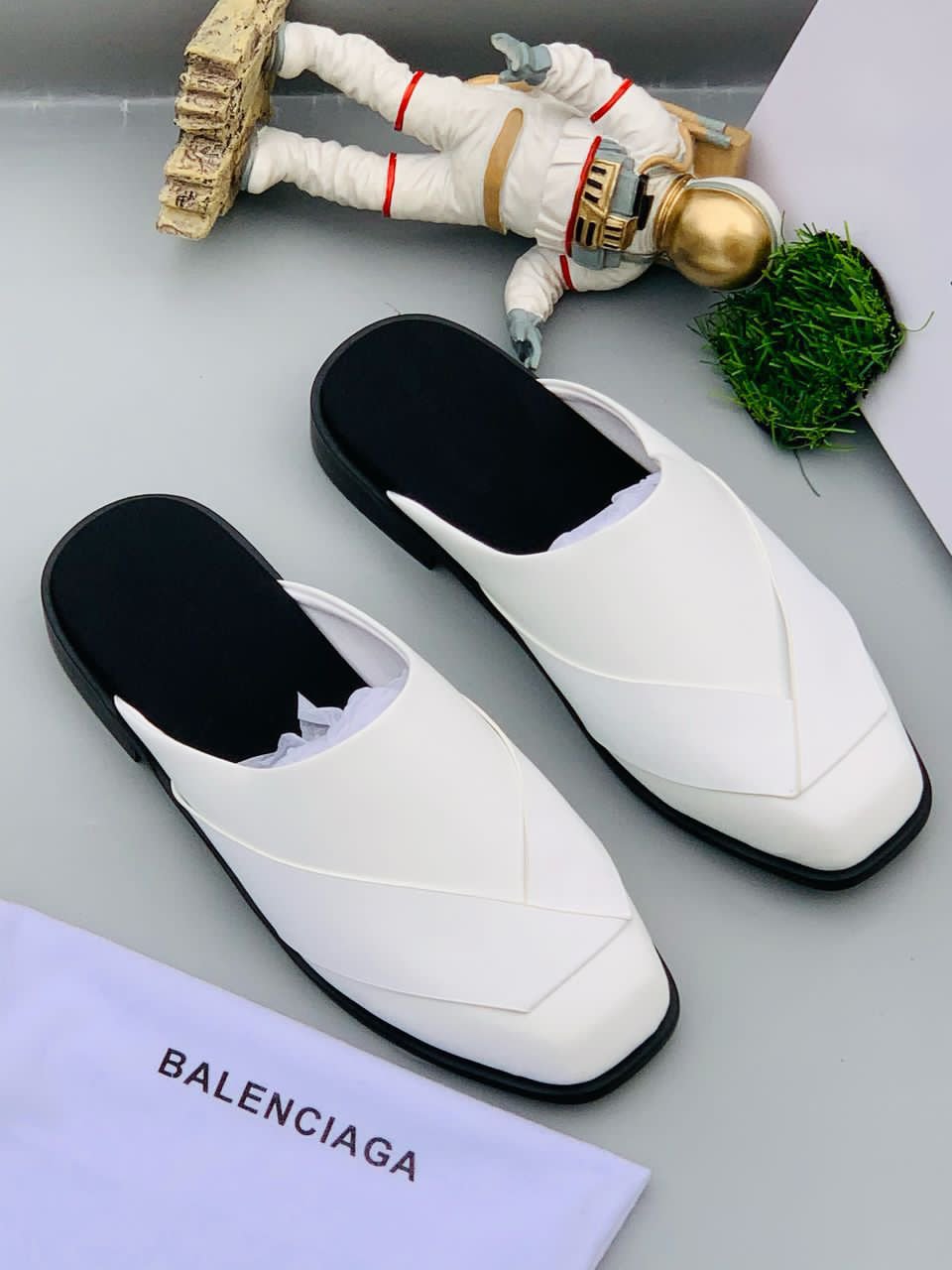 B.L high quality designers half shoes