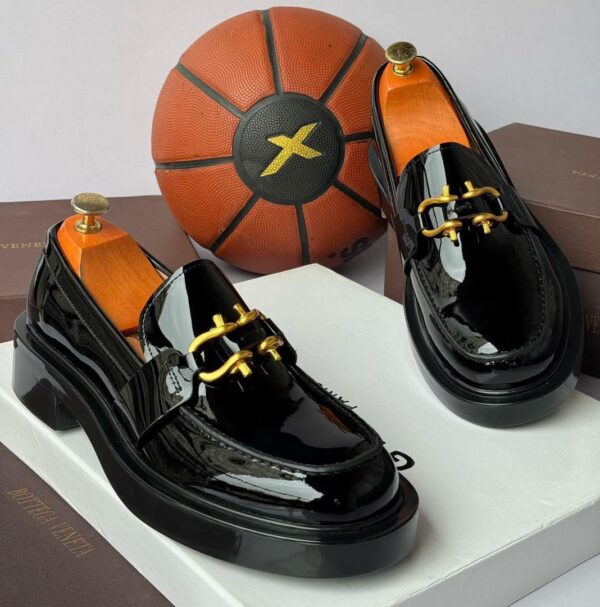B.T high quality designer Shoes