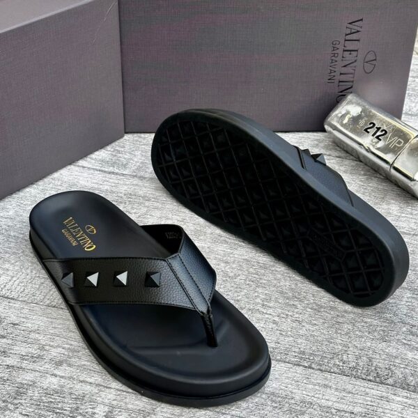 V.T high quality designer slippers