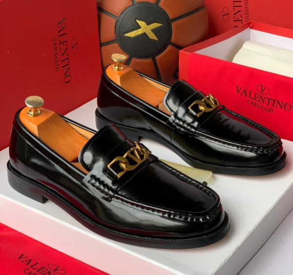 V.T high quality designer Shoes