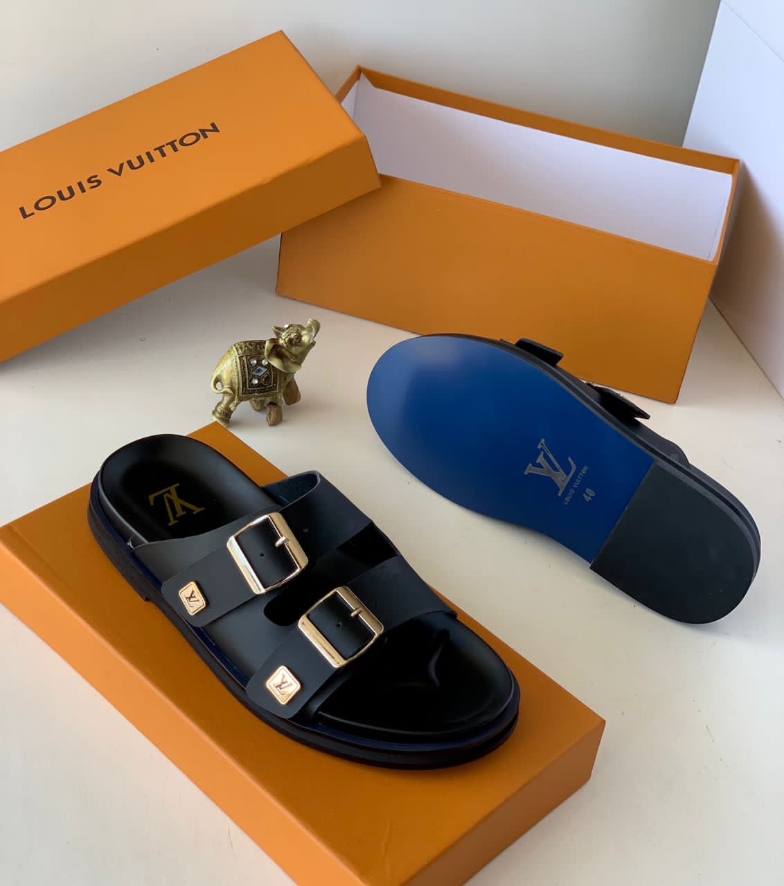 L.V high quality designer slippers