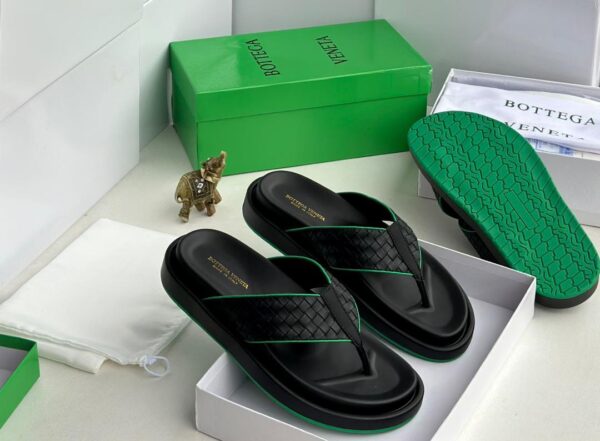 B.T high quality designer slippers