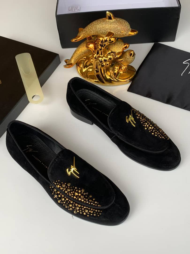 S.L high quality designer Shoe