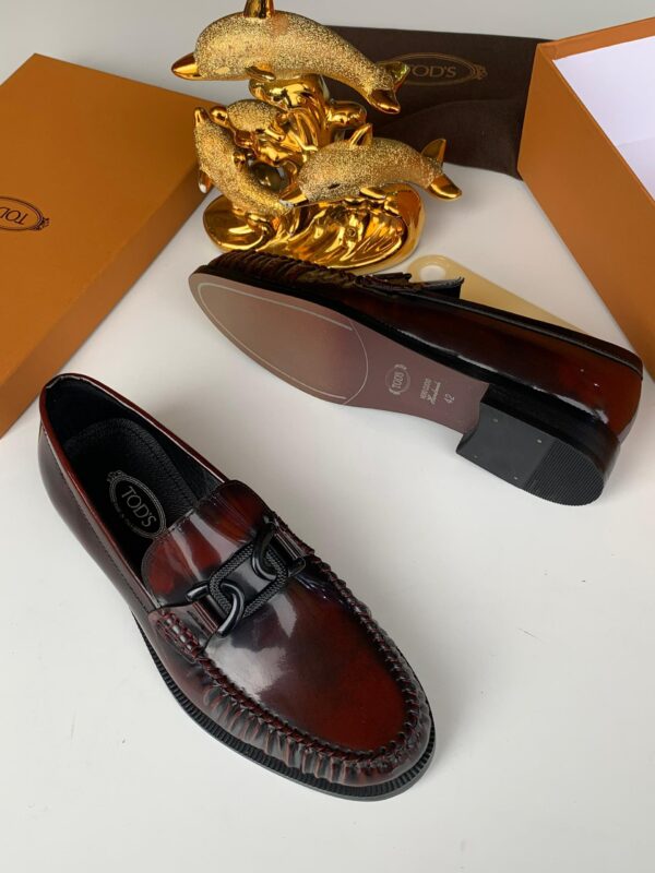 T.D high quality designer Shoe - Image 2