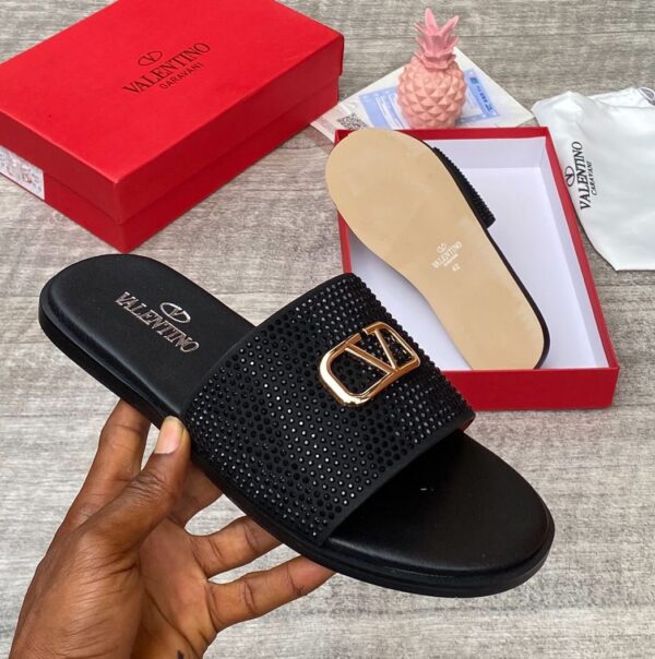 V.T high quality designer slippers