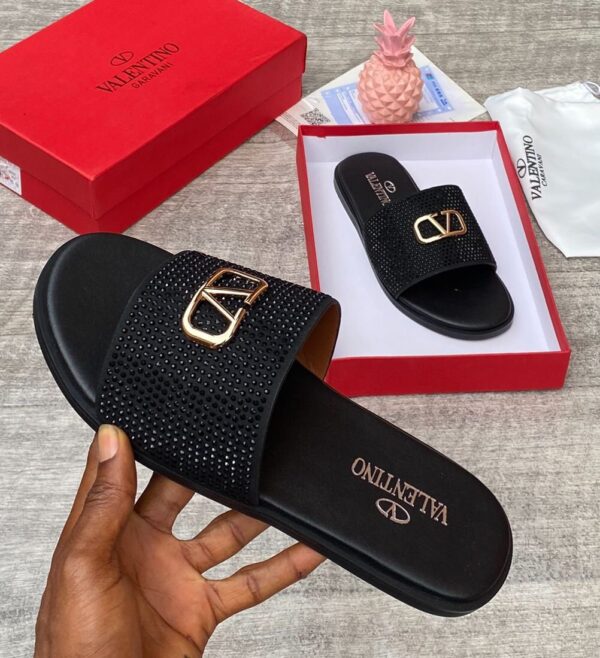 V.T high quality designer slippers - Image 2