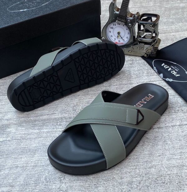 P.D high quality designer slippers - Image 2