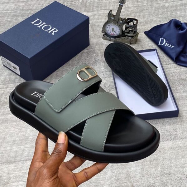 D.R high quality designer slippers