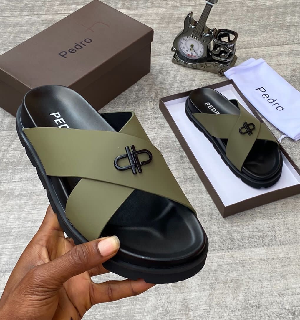 H.M high quality designer slippers