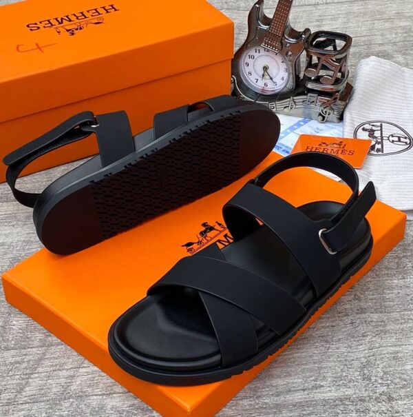 H.M high quality designer slippers - Image 2