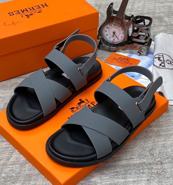 H.M high quality designer slippers - Image 2