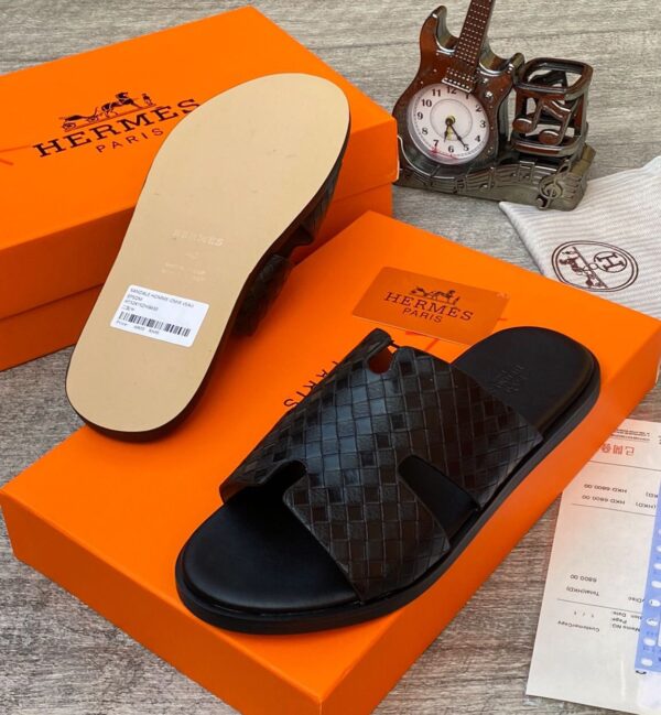 H.M high quality designer slippers - Image 2