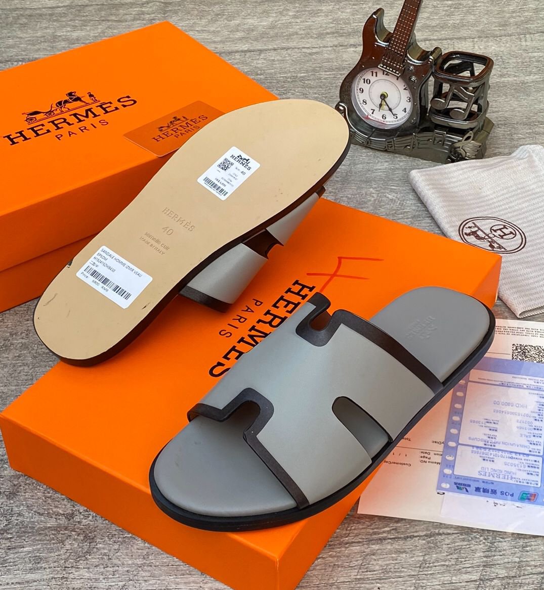 H.M high quality designer slippers