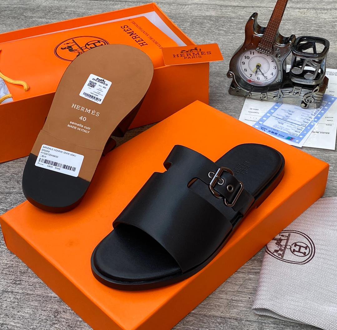 H.M high quality designer slippers