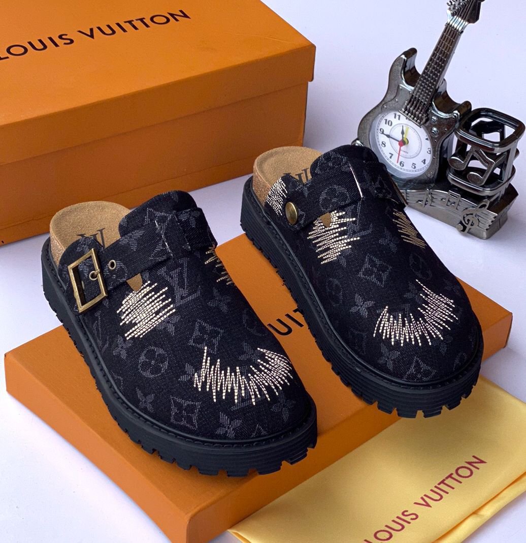 L.v high quality designer half shoe