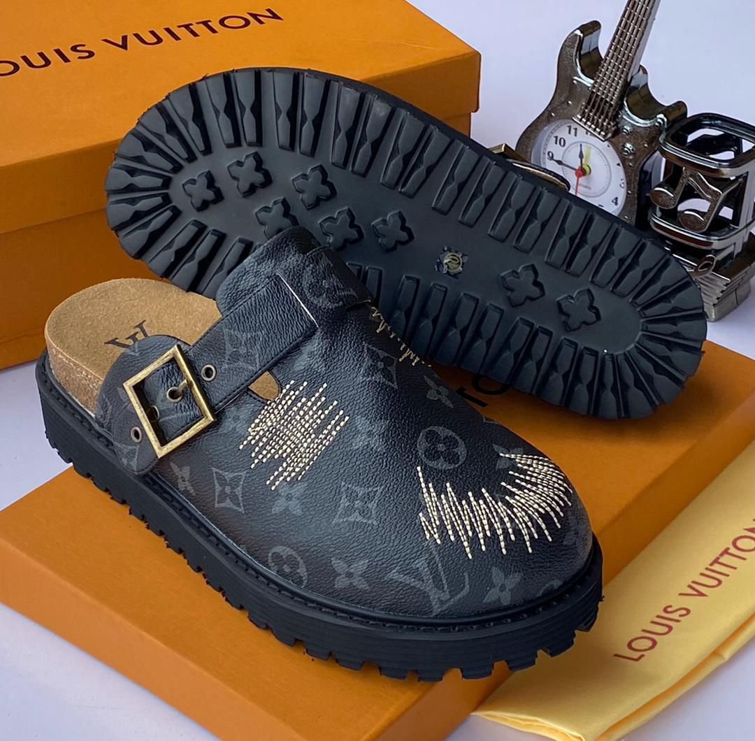 L.V high quality designer half shoe