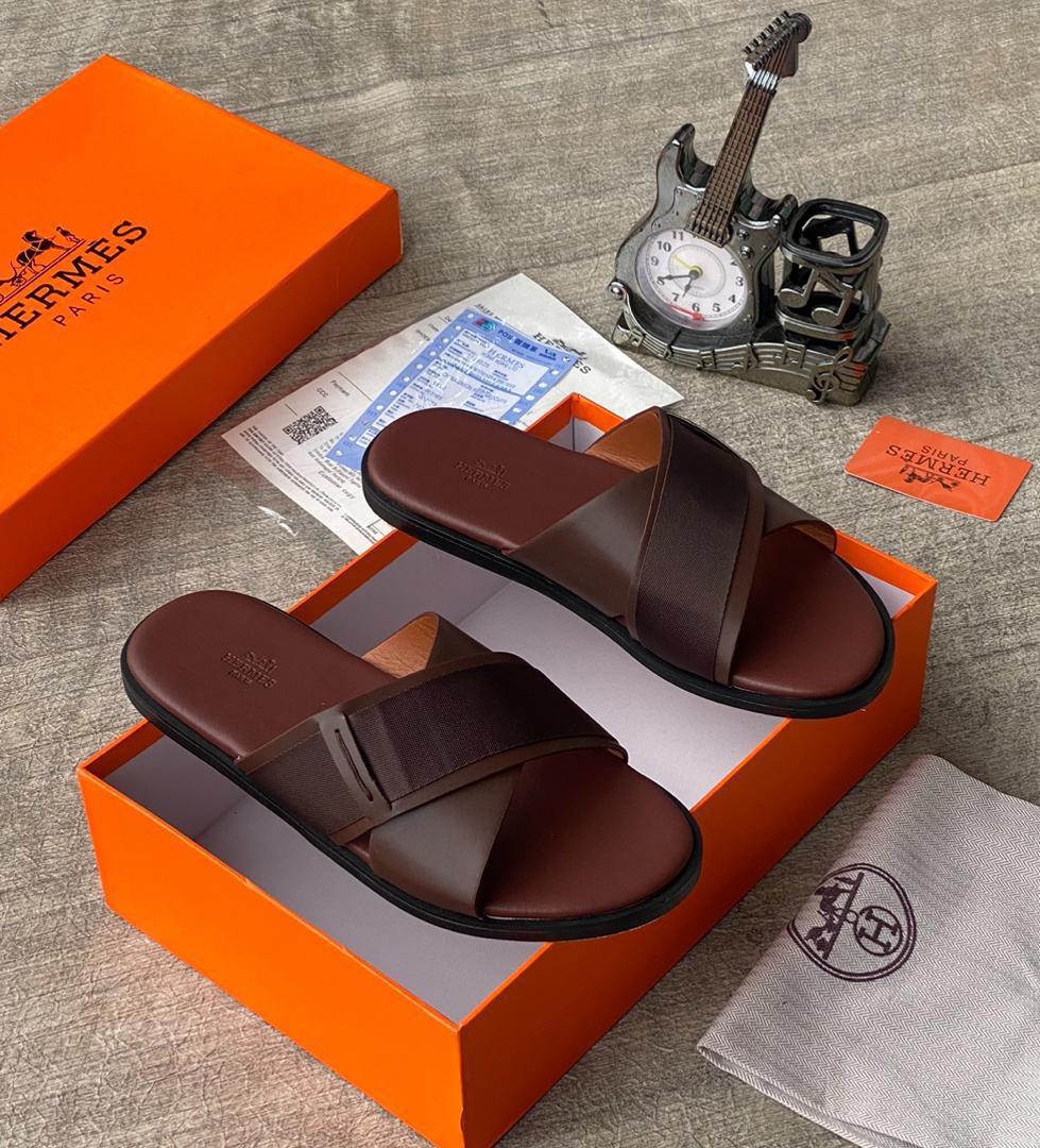 H.M high quality designer slippers