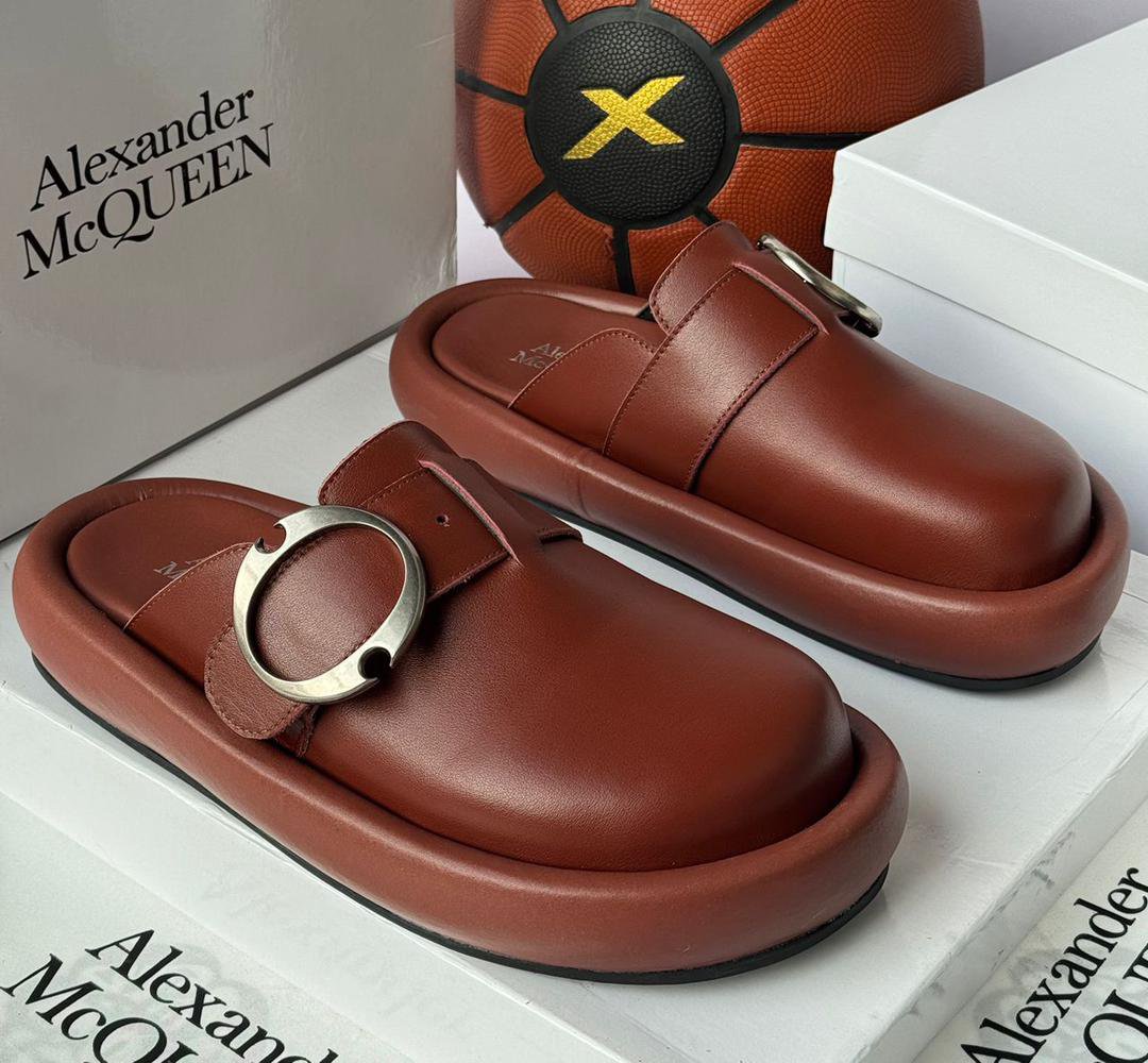 A.M high quality designer half shoe