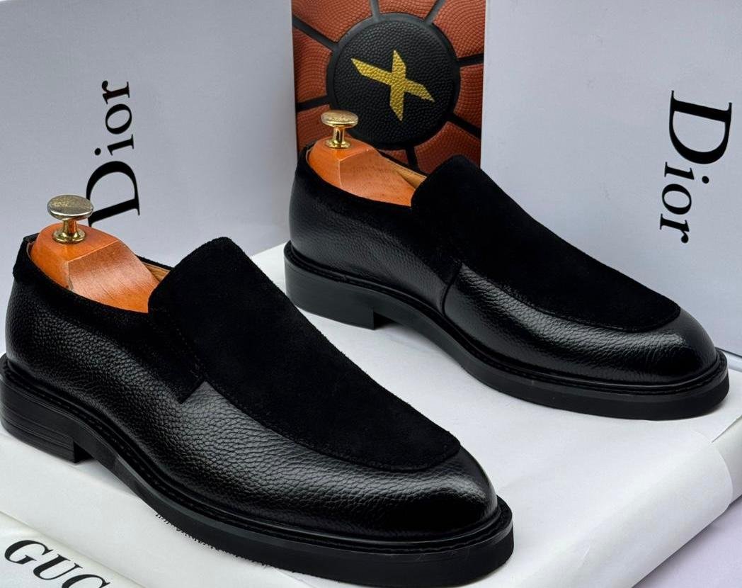 D.R high quality designer shoe