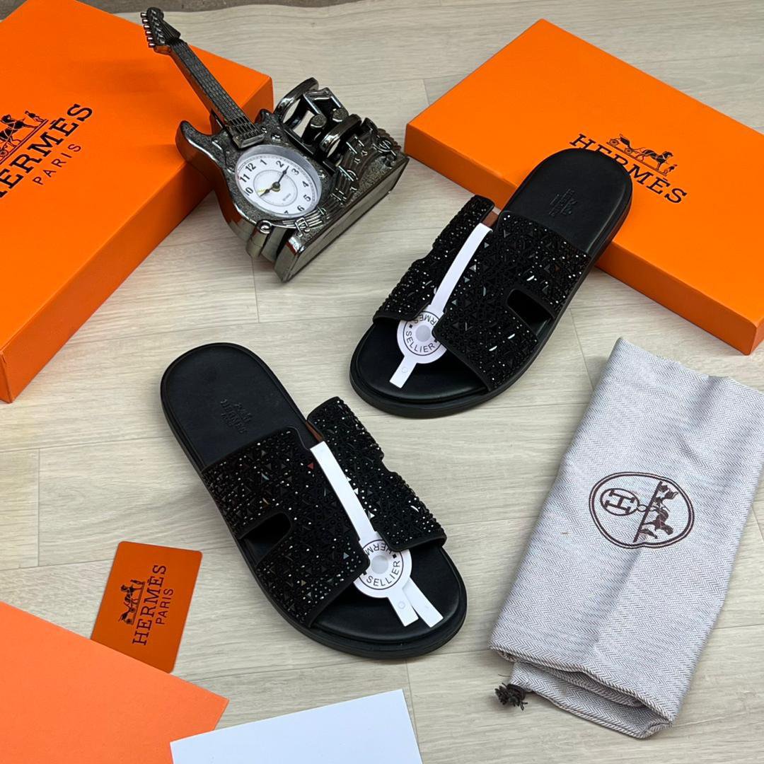 H.M high quality designer slippers