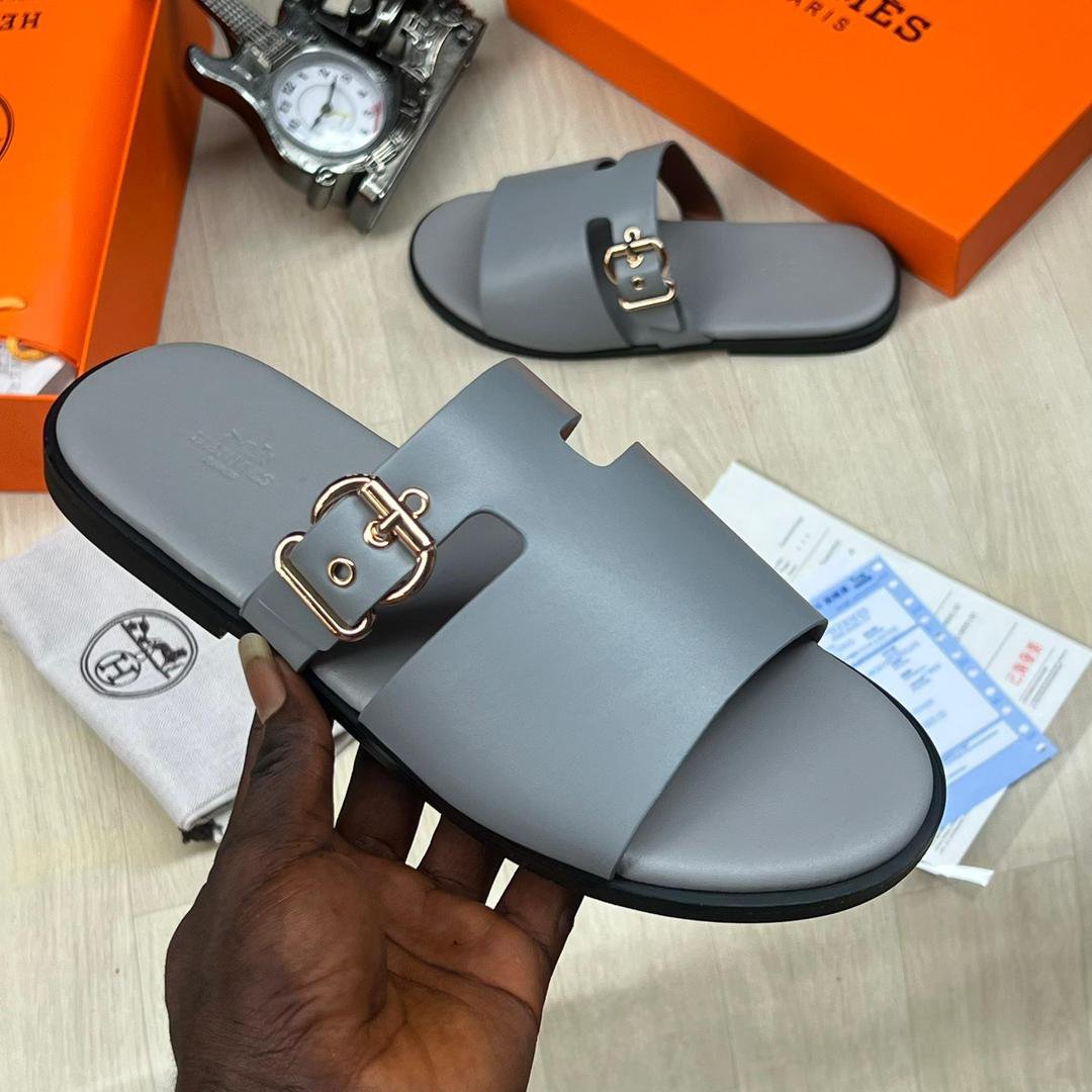 H.M high quality designer slippers