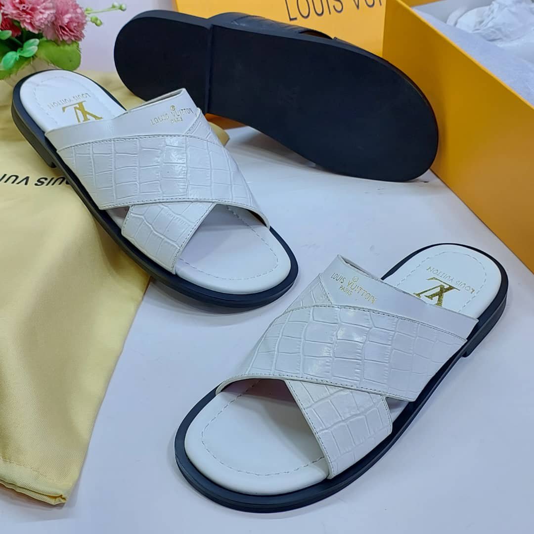 L.V high quality designer slippers