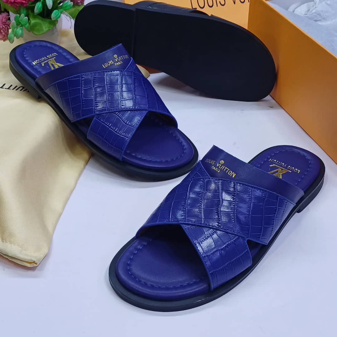 L.V high quality designer slippers