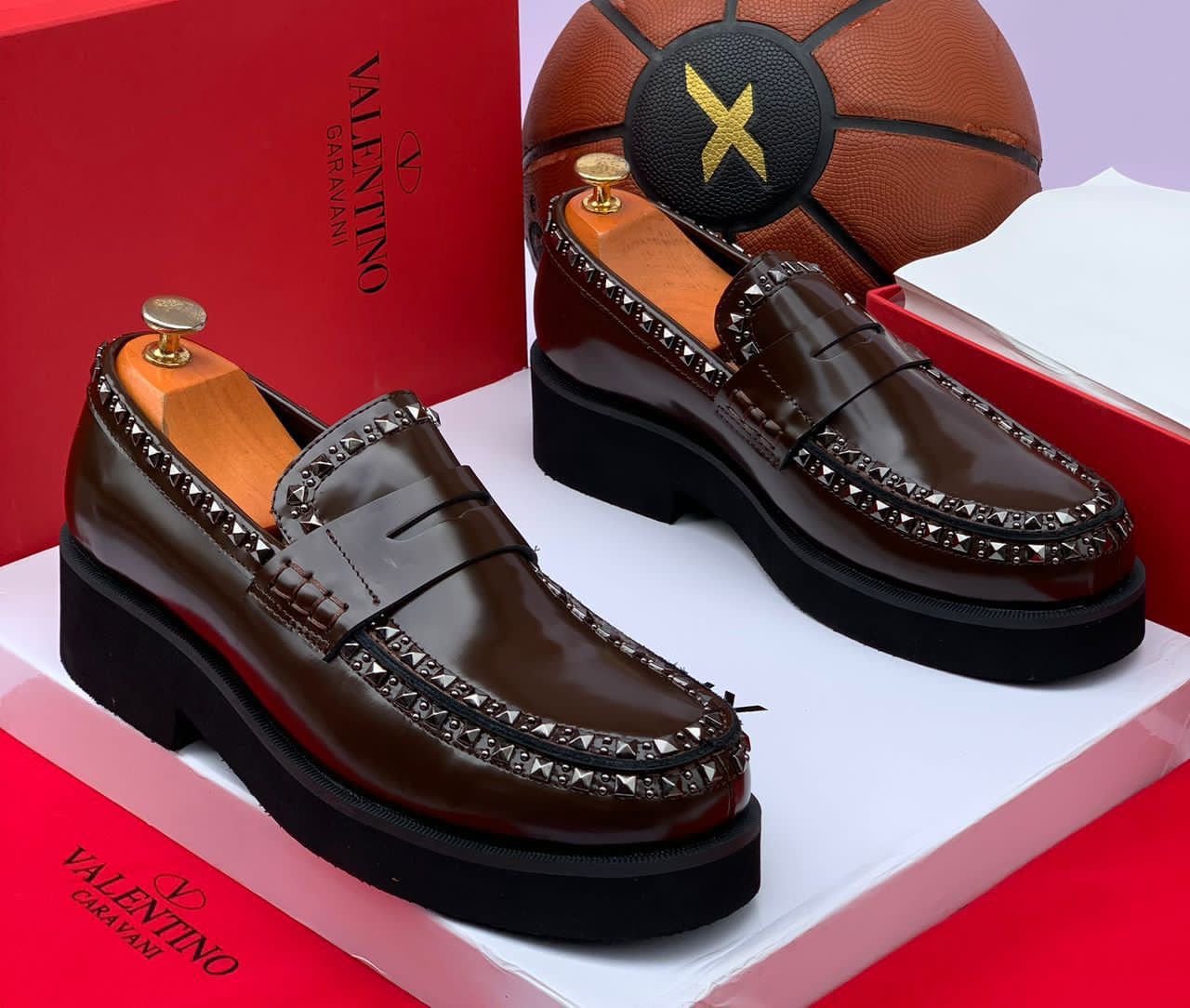 V.T high quality designer shoe