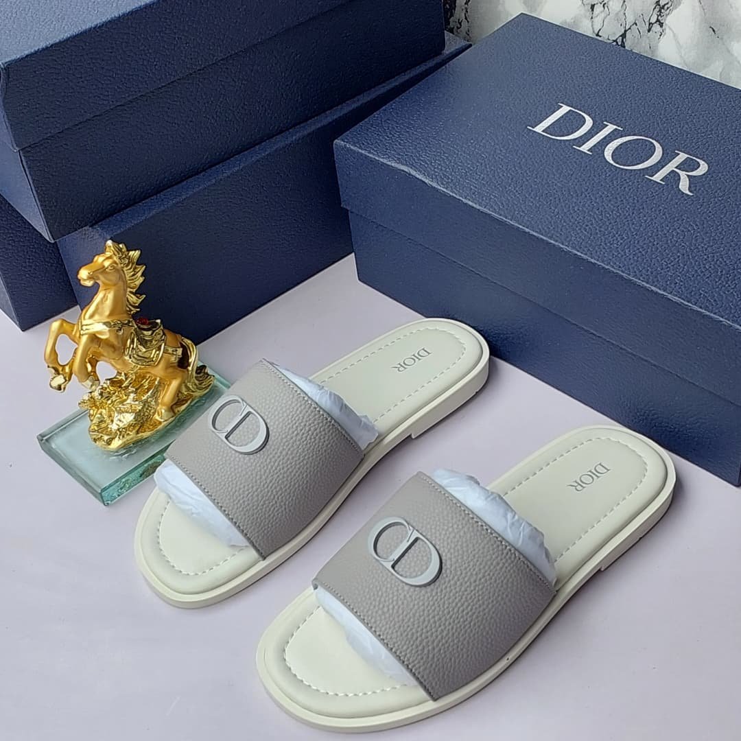 D.R high quality designer slippers