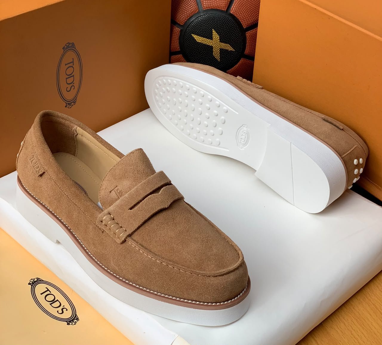 T.D high quality designer shoe